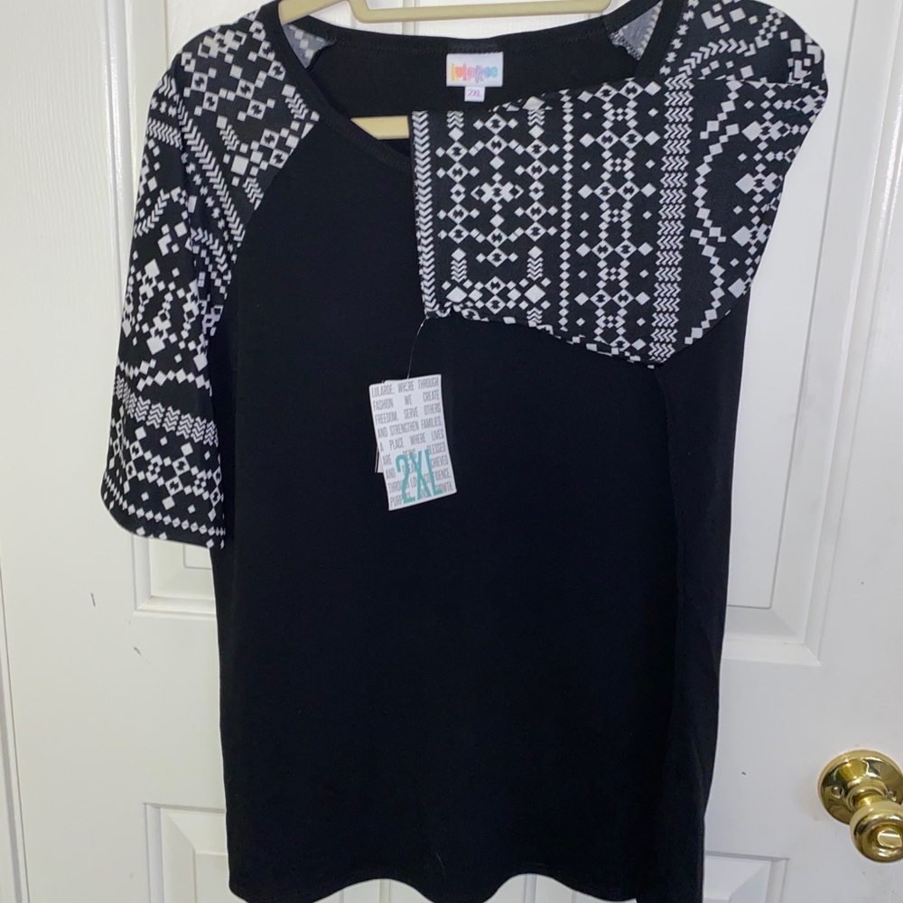 Lularoe Gigi top